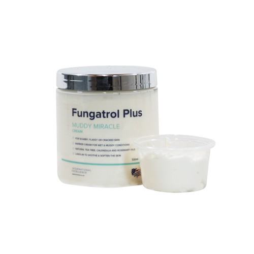 Fungatrol Plus Muddy Miracle Cream 500 ml – krem do pielęgnacji skóry konia, idealny do ochrony skóry w wilgotnych i błotnistych warunkach.