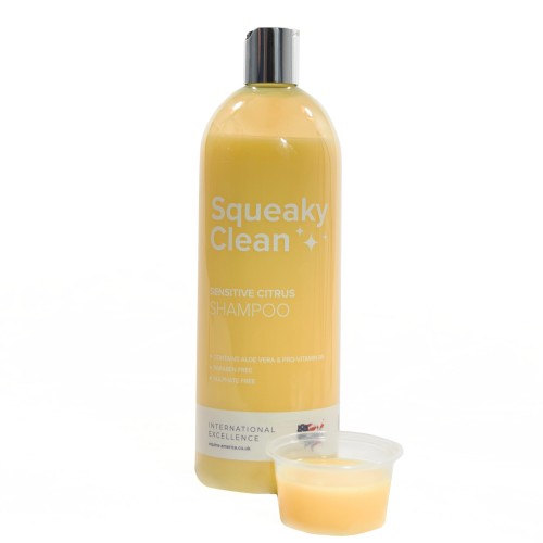 Squeaky Clean Sensitive Citrus Shampoo 1l – delikatny szampon dla koni z aloesem i prowitaminą B5.