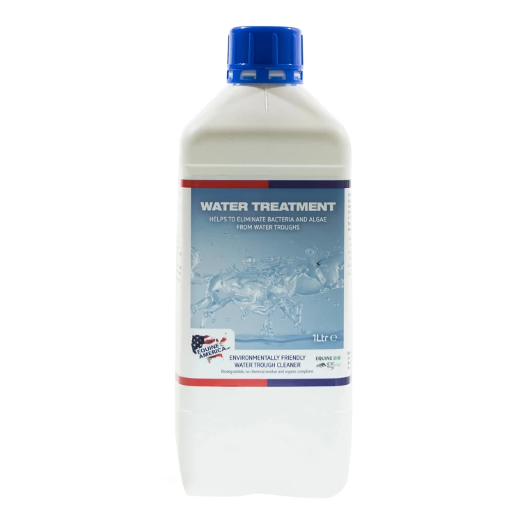 Water Treatment_FRONT.jpgWater Treatment 1 L Equine America – preparat do higieny poideł dla koni. Pomaga ograniczać rozwój bakterii i glonów w wodzie. Dostępny w VetHoof.